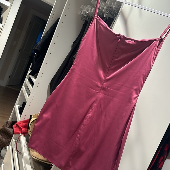 Oh Polly pink satin dress - Picture 4 of 5